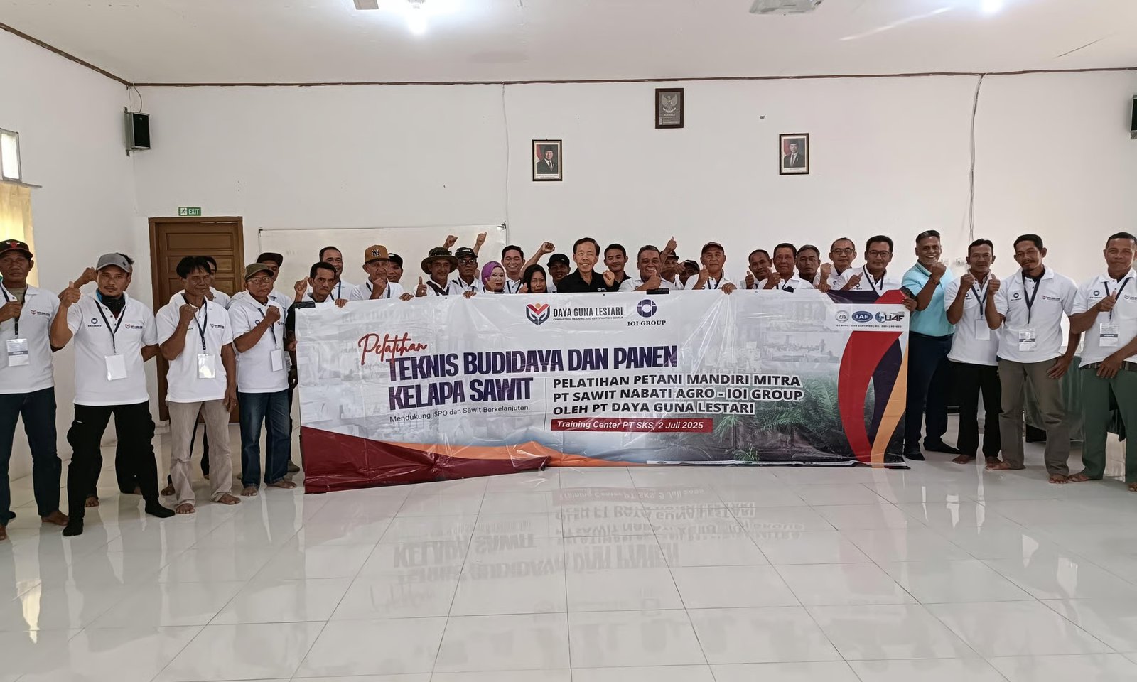 Perkuat Kapasitas Petani Mandiri, DGL dan IOI Group Gelar Pelatihan Teknis Sawit di Kalimantan Barat